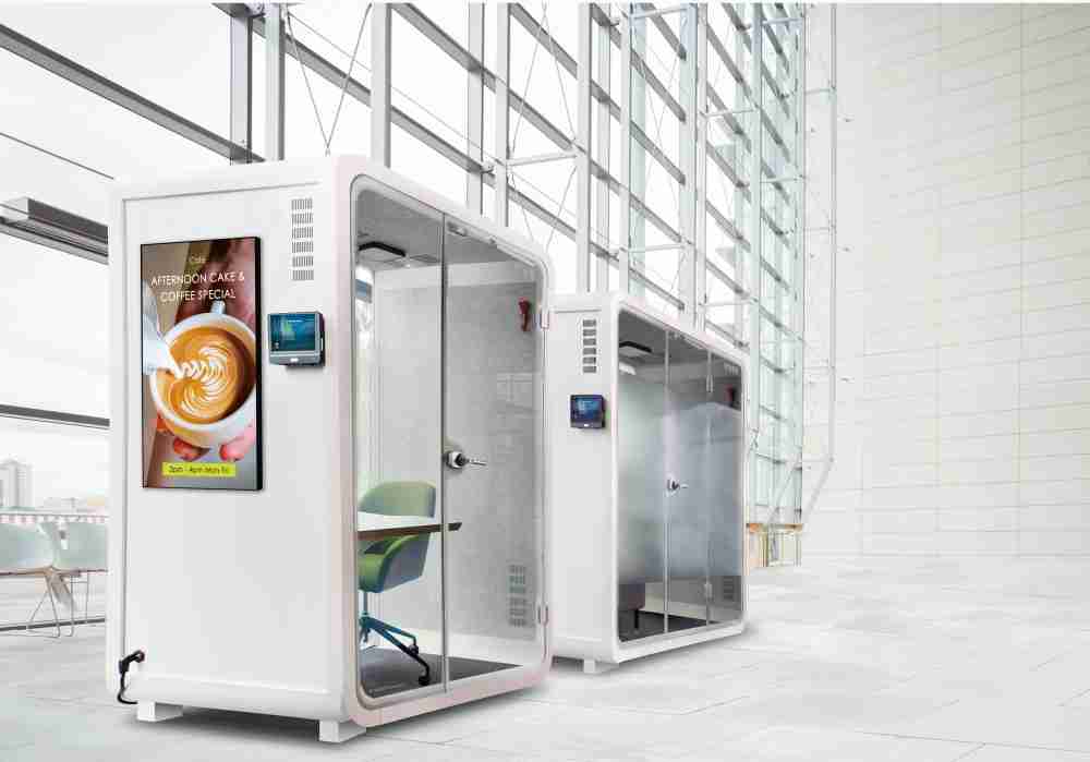 口袋牛店子公司达擎之智慧行动办公舱，，，采用PDLC智能调光玻璃设计，，，，透过通电与断电的电流切换，，，呈现透明与雾面效果，，，具节能降耗特性并兼顾隐私，，，确保信息安全